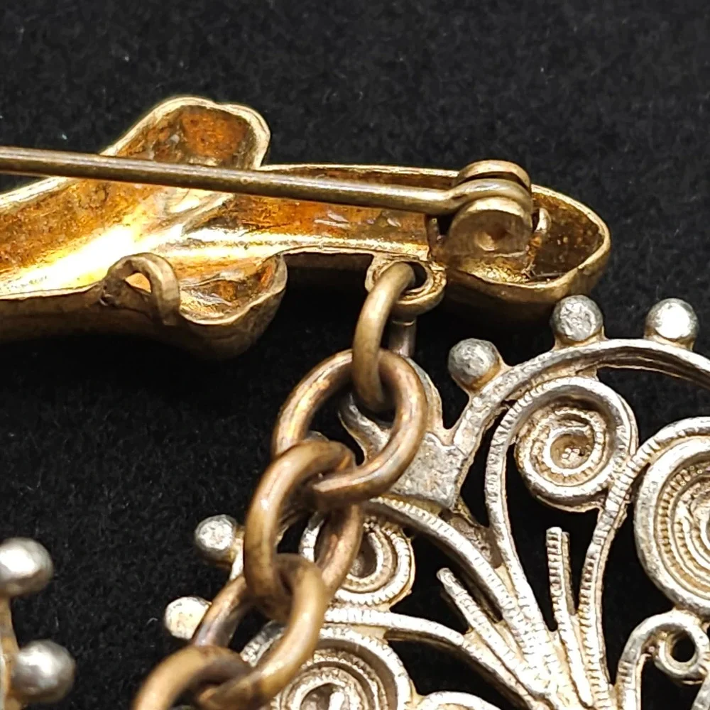 Vintage Filigree Dangle Leaf Brooch Statement‎ Nature Gold & Silver Tone Ornate